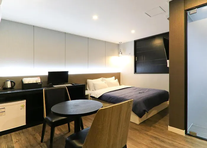 Louis Hotel Busan