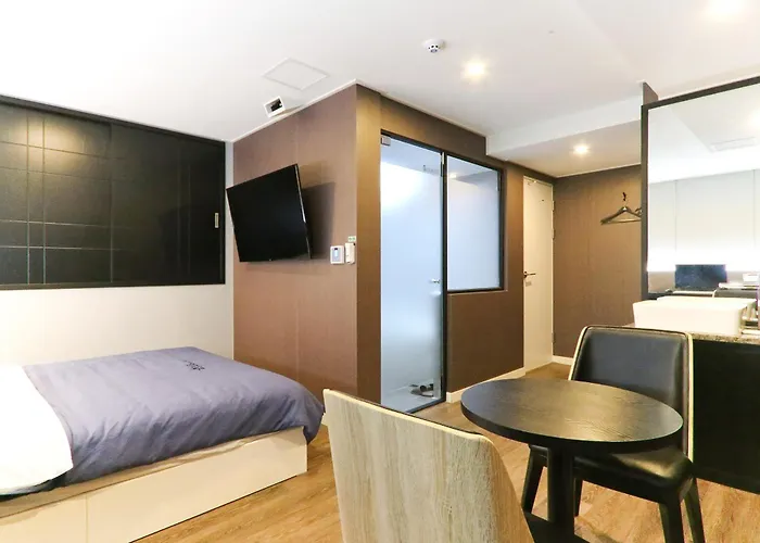 Louis Hotel 3*