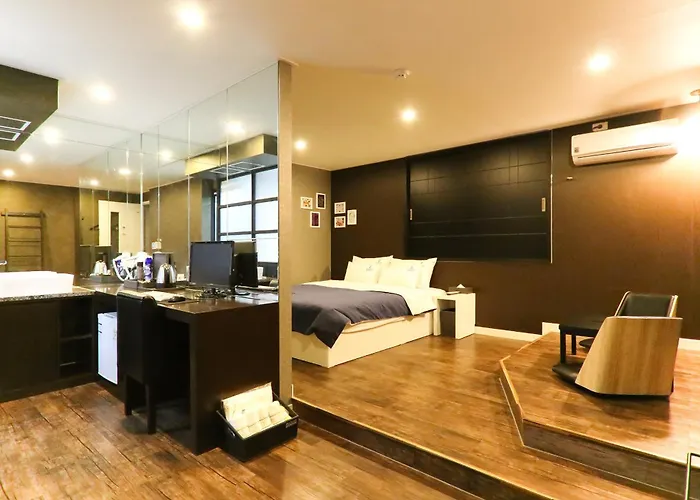 Louis Hotel Busan