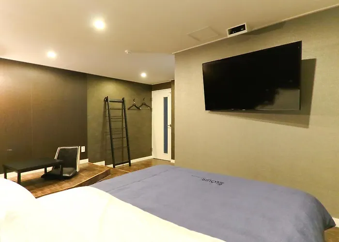 Louis 3* Busan