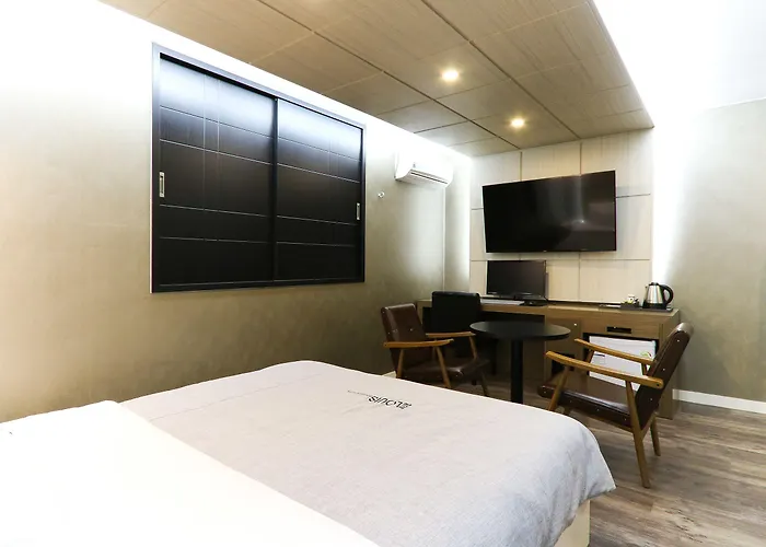 Louis Hotel Busan