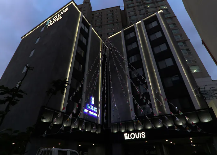 Louis Hotel