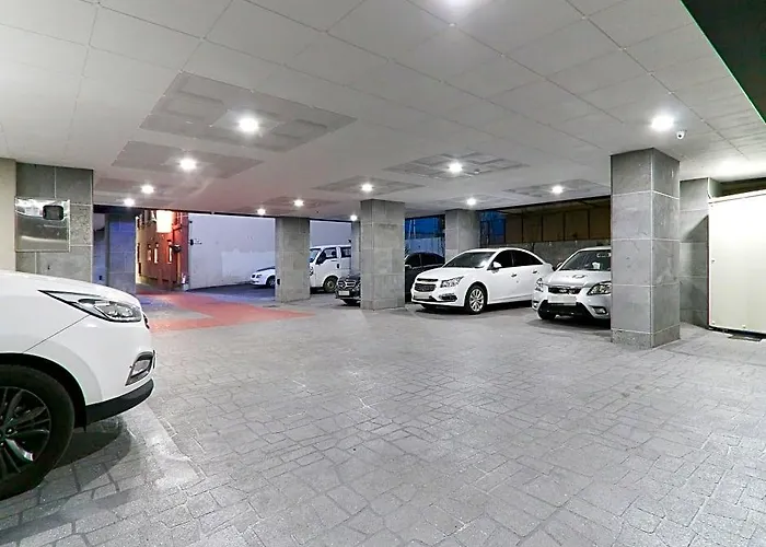 Louis Hotel 3*