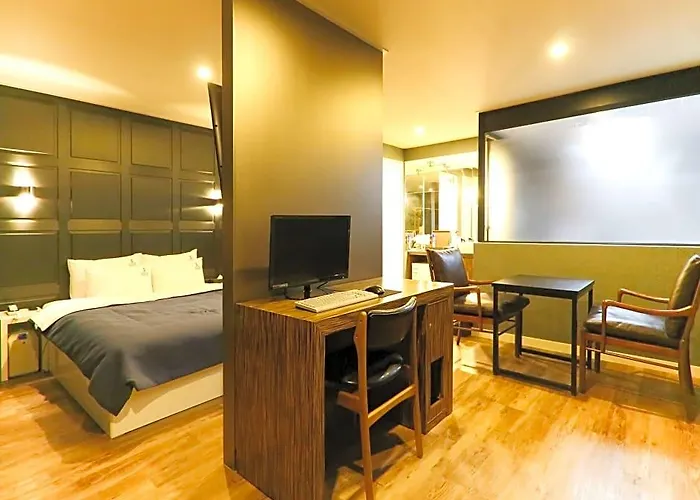 Louis Hotel Busan